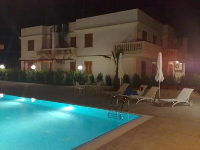 Appartamenti Ginevra Santa Maria al Bagno Esterno foto